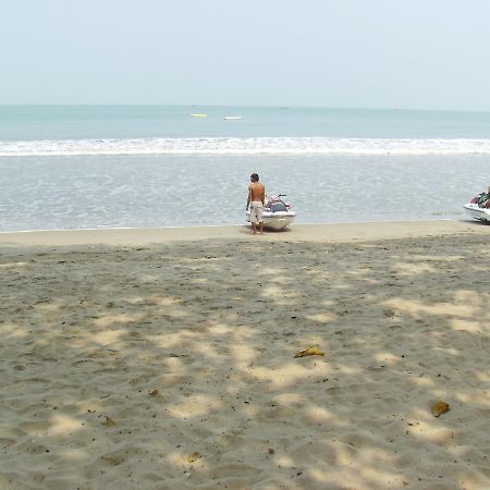 Kondominium Pantai Carita Daire Anyer Dış mekan fotoğraf