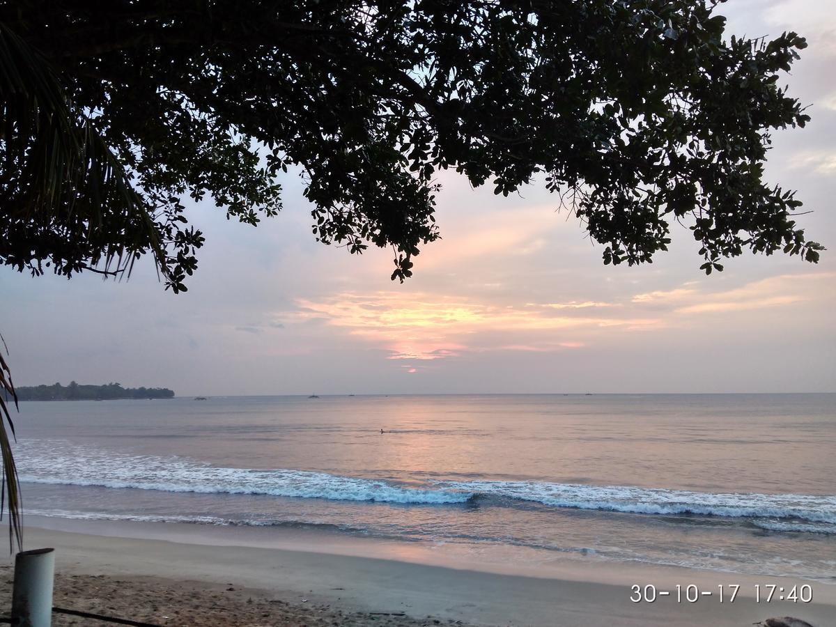 Kondominium Pantai Carita Daire Anyer Dış mekan fotoğraf