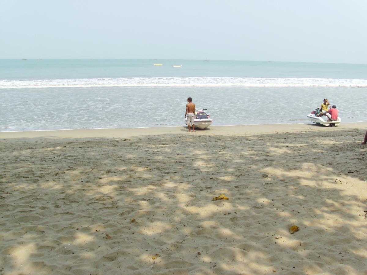 Kondominium Pantai Carita Daire Anyer Dış mekan fotoğraf